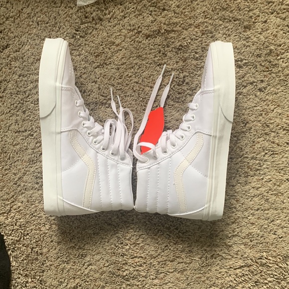 BRAND NEW white vans high tops - Picture 5 of 7